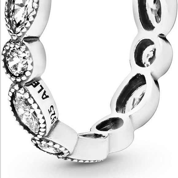Pandora stackable ring - Picture 1 of 8